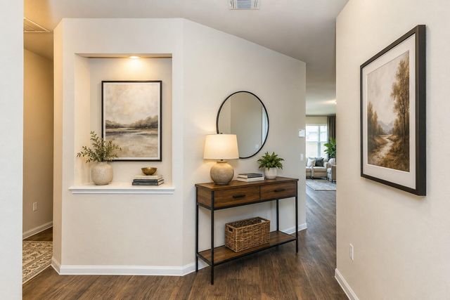 112 Stellamar DR, Hutto, TX 78634