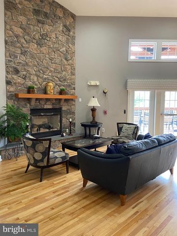 1203 DENTON DR, Chester Springs, PA 19425