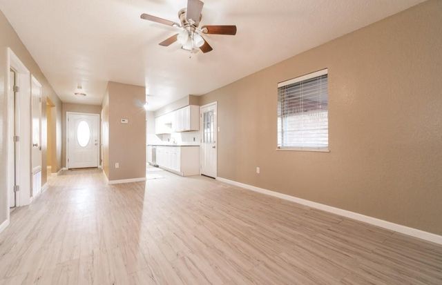 513 Catalpa, Angleton, TX 77515