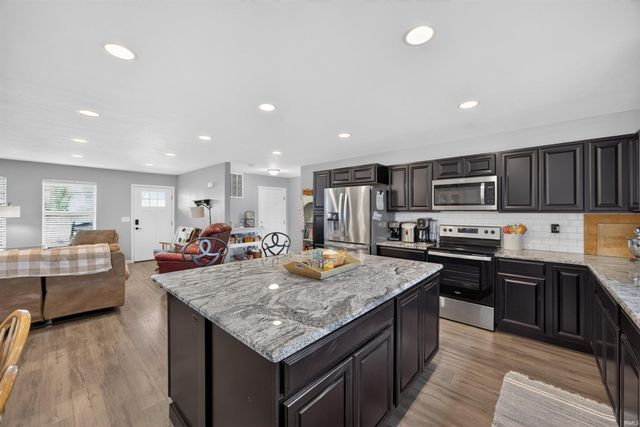 686 E Jessica Street, Ellettsville, IN 47429
