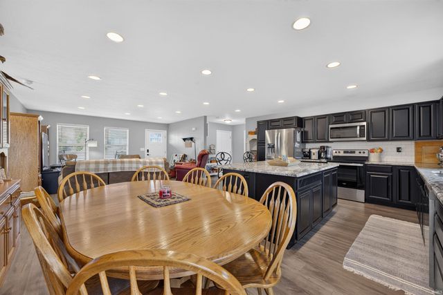 686 E Jessica Street, Ellettsville, IN 47429