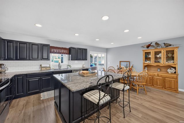 686 E Jessica Street, Ellettsville, IN 47429