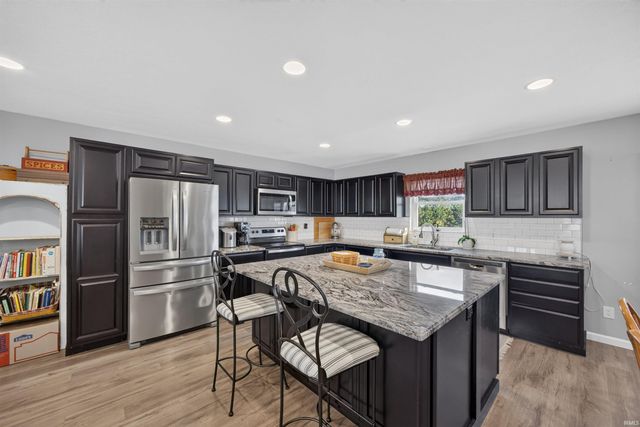 686 E Jessica Street, Ellettsville, IN 47429