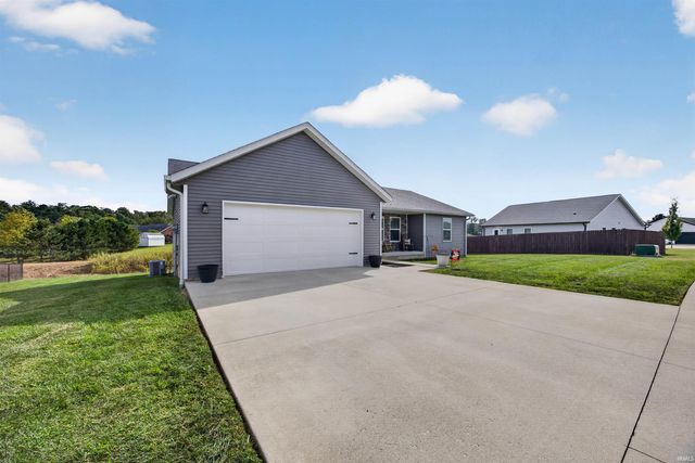686 E Jessica Street, Ellettsville, IN 47429