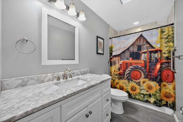 686 E Jessica Street, Ellettsville, IN 47429