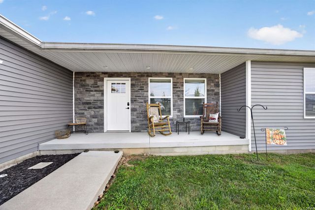 686 E Jessica Street, Ellettsville, IN 47429