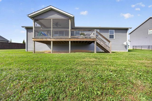 686 E Jessica Street, Ellettsville, IN 47429