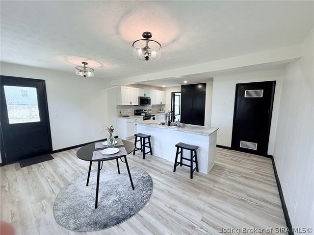 4720 Grant Line Road, New Albany, IN 47150