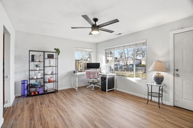 1124 E Garland Ave, Spokane, WA 99207