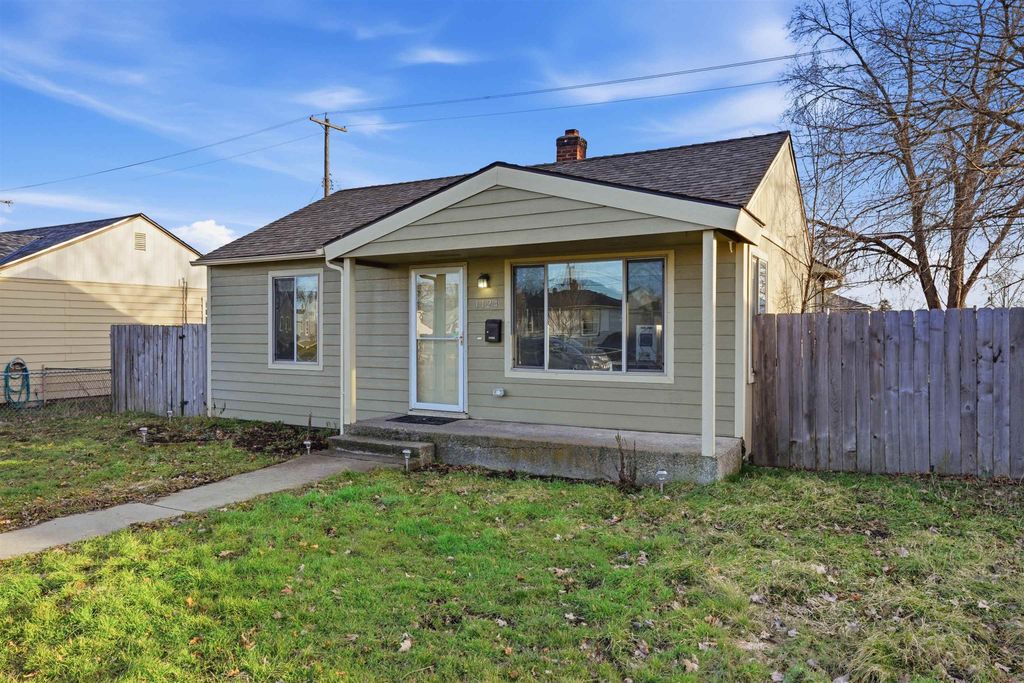 1124 E Garland Ave, Spokane, WA 99207