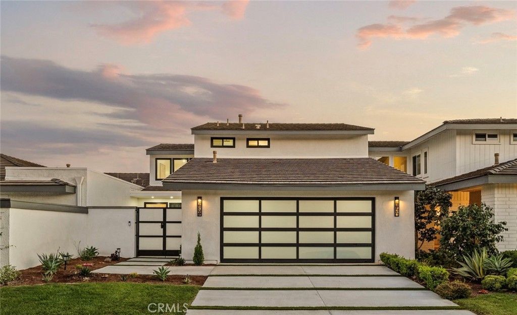 10 Shoal Drive, Corona Del Mar, CA 92625 — exterior