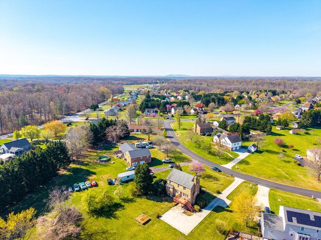 1075 Charmin Drive, Forest, VA 24551