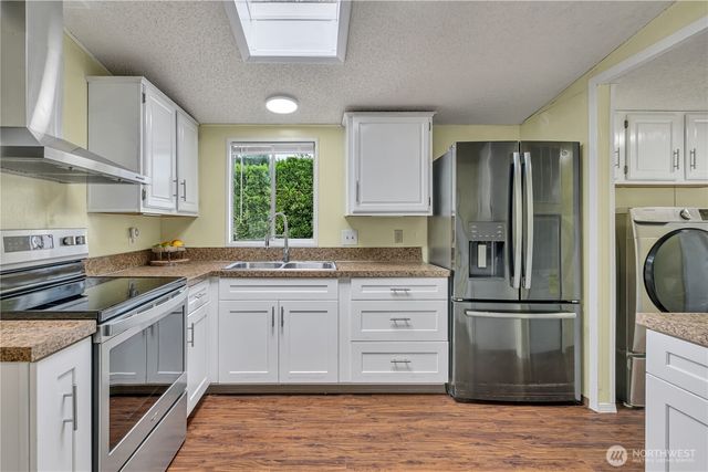 9813 189th Street E, Puyallup, WA 98375