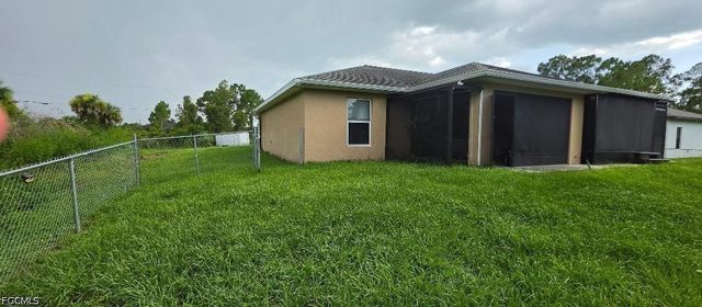 3202 54th ST W, Lehigh Acres, FL 33971