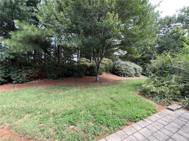 5038 Bartholomews Lane, Greensboro, NC 27407
