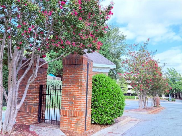 5038 Bartholomews Lane, Greensboro, NC 27407