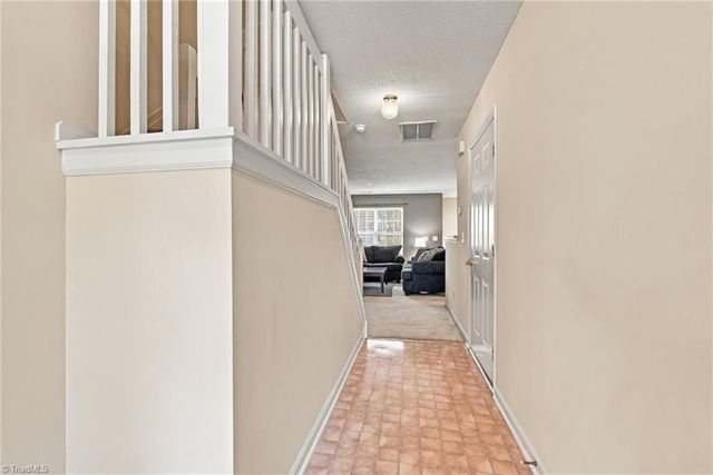 5038 Bartholomews Lane, Greensboro, NC 27407