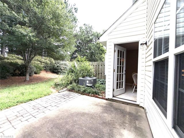 5038 Bartholomews Lane, Greensboro, NC 27407