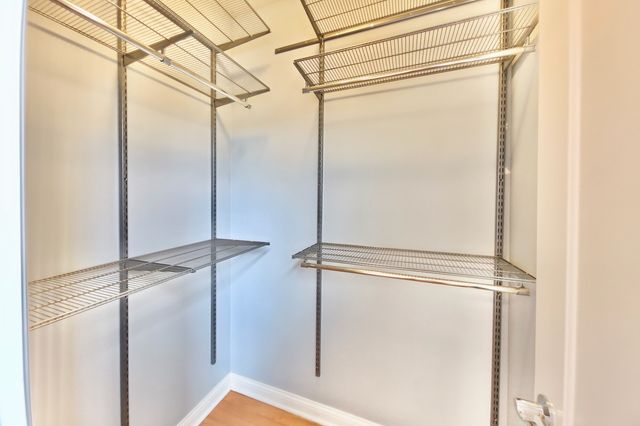 2810 S Grove Street, Chicago, IL 60608