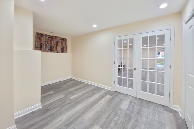 2810 S Grove Street, Chicago, IL 60608