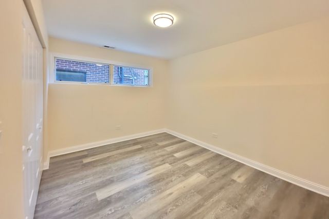 2810 S Grove Street, Chicago, IL 60608