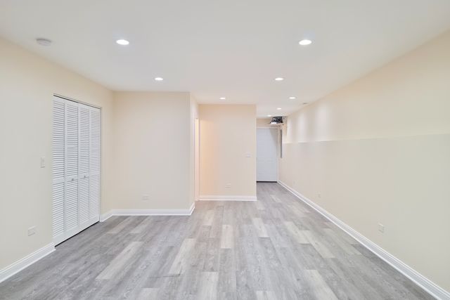 2810 S Grove Street, Chicago, IL 60608