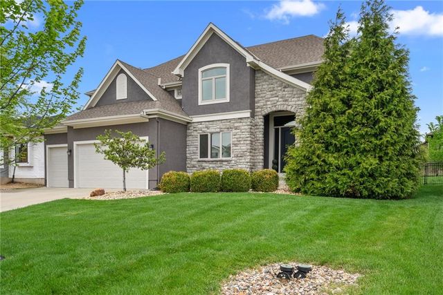 11398 S Longview Road, Olathe, KS 66061