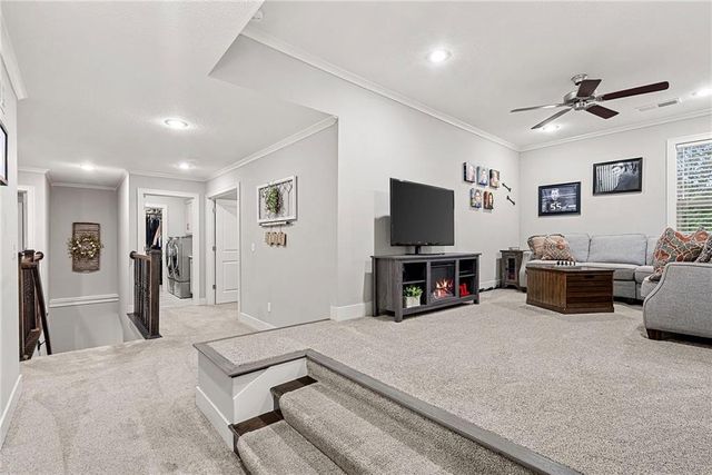 11398 S Longview Road, Olathe, KS 66061