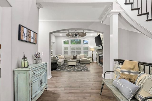 11398 S Longview Road, Olathe, KS 66061