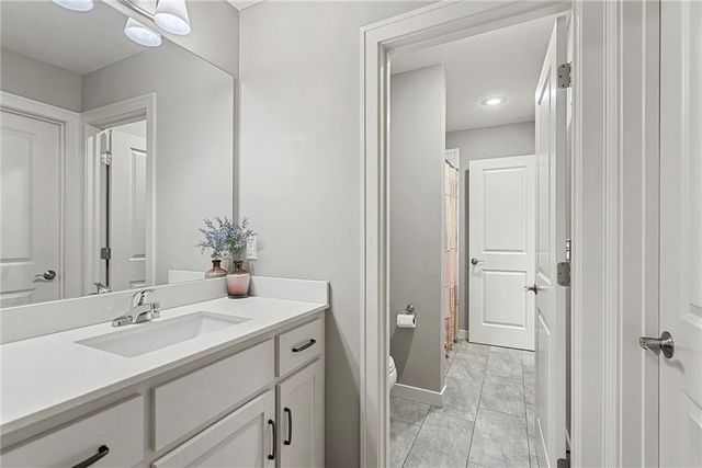 11398 S Longview Road, Olathe, KS 66061