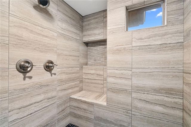 11398 S Longview Road, Olathe, KS 66061