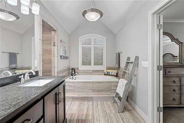 11398 S Longview Road, Olathe, KS 66061