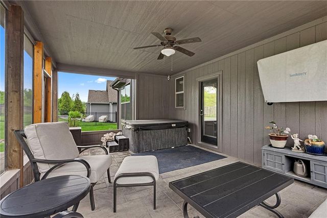 11398 S Longview Road, Olathe, KS 66061