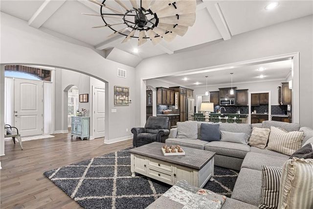 11398 S Longview Road, Olathe, KS 66061