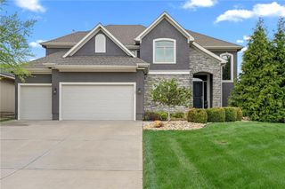 11398 S Longview Road, Olathe, KS 66061