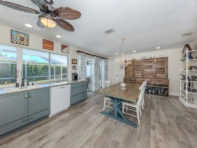 601 APALACHICOLA ROAD, Venice, FL 34285