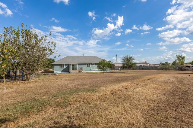 196 Tobias ST, Buda, TX 78610