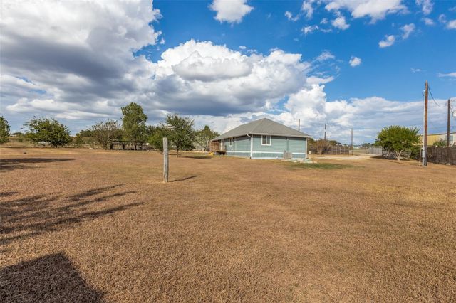 196 Tobias ST, Buda, TX 78610