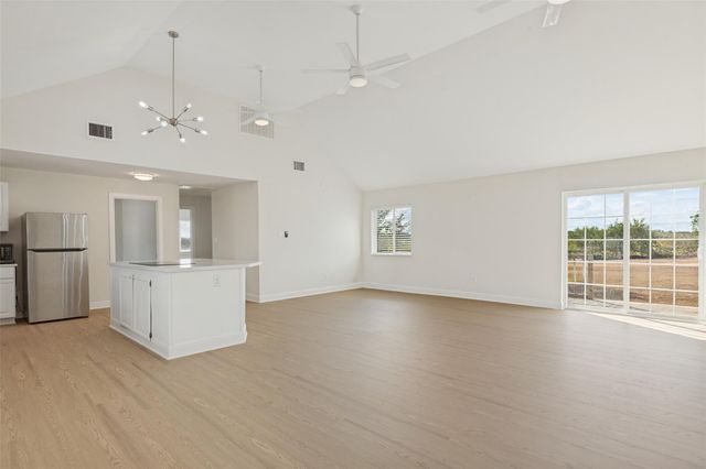 196 Tobias ST, Buda, TX 78610