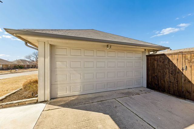 3700 Wingate Drive, Carrollton, TX 75007