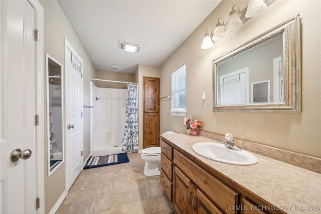 54555 E 340 Road, Jay, OK 74346