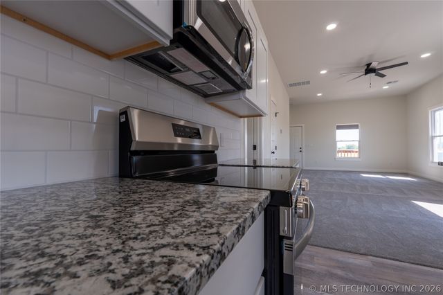 7082 Garfield Road S, Beggs, OK 74421