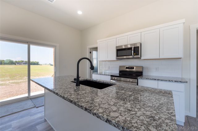 7082 Garfield Road S, Beggs, OK 74421