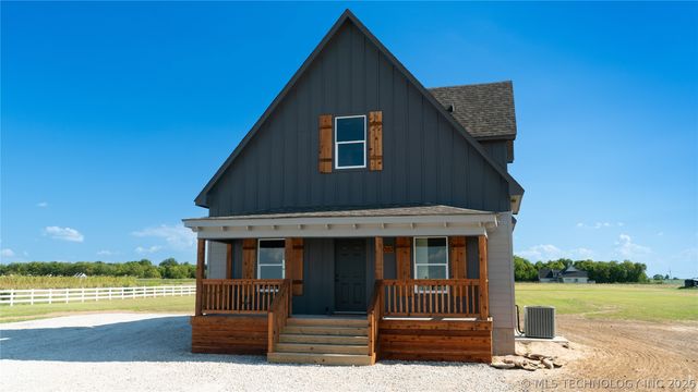 7082 Garfield Road S, Beggs, OK 74421