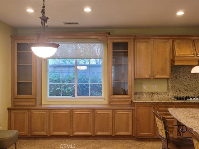 1 Saintsbury, Irvine, CA 92602