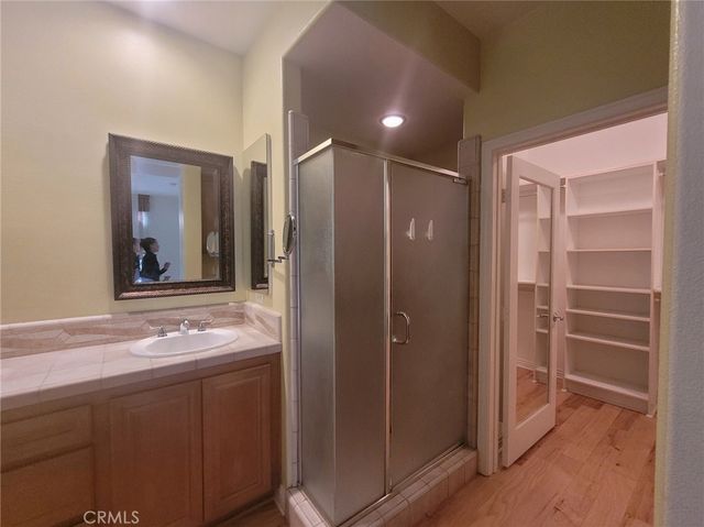 1 Saintsbury, Irvine, CA 92602