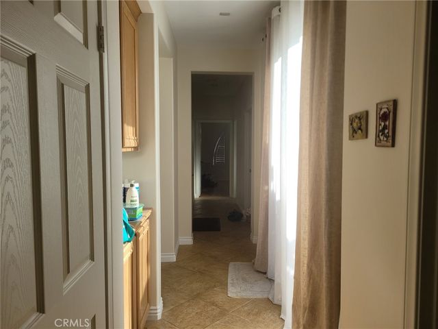 1 Saintsbury, Irvine, CA 92602