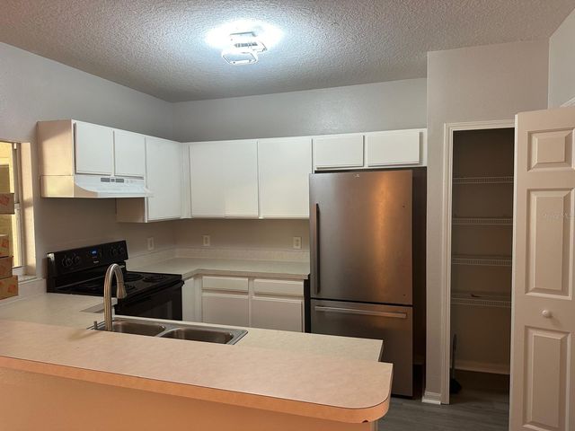 30205 SWINFORD LANE, Wesley Chapel, FL 33543