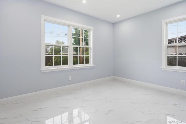 3563 Raven Street, Levittown, NY 11756