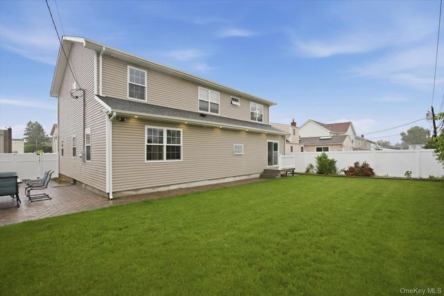 3563 Raven Street, Levittown, NY 11756